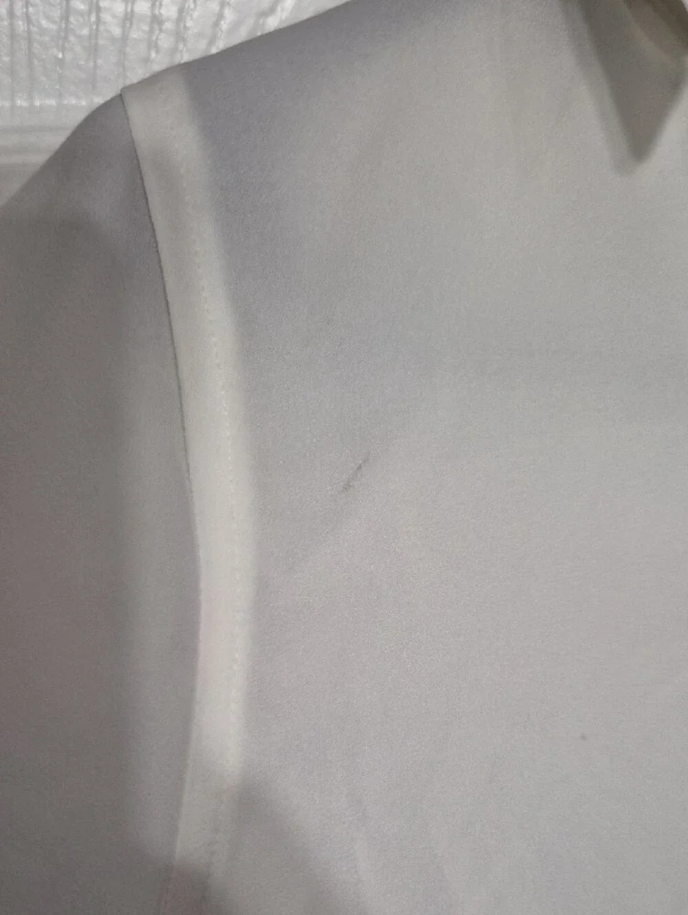Lands' End Cream Short-Sleeve Blouse with Chase Logo Sz 6